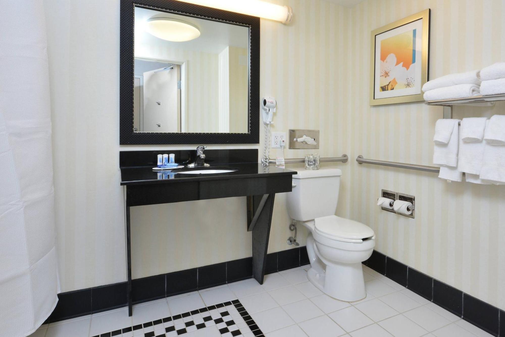 Fairfield Inn & Suites Wytheville Ngoại thất bức ảnh